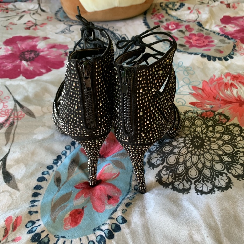 Madden Girl Heels - Picture 4 of 5